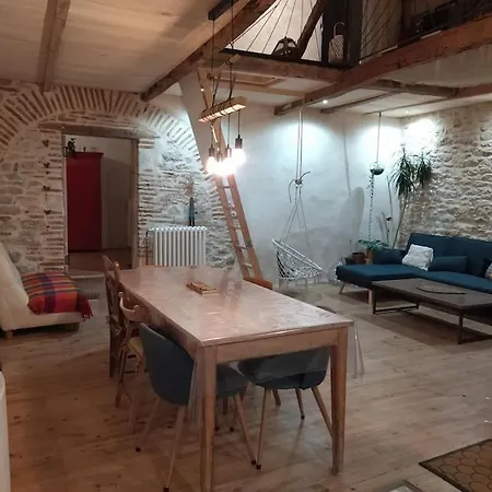 Casa vacanze Maison De Ville Atypique Avec Filet Suspendu Cahors